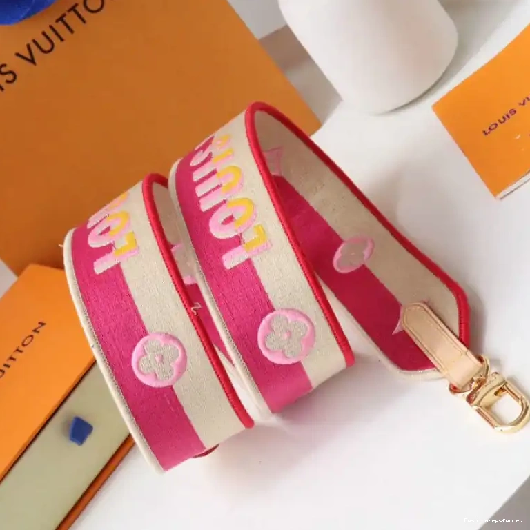 Fashionrepsfam ru 2111DJ0022 LV Bags 0629